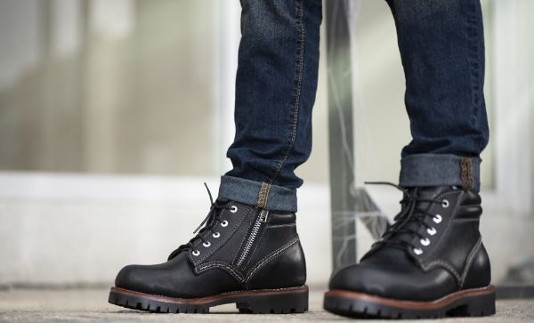 How to Wear Boots With Jeans (Men)