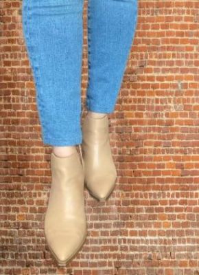 Cropped Skinny Jeans and ankle boots