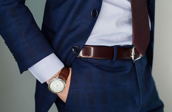 Belt or No Belt With Suit