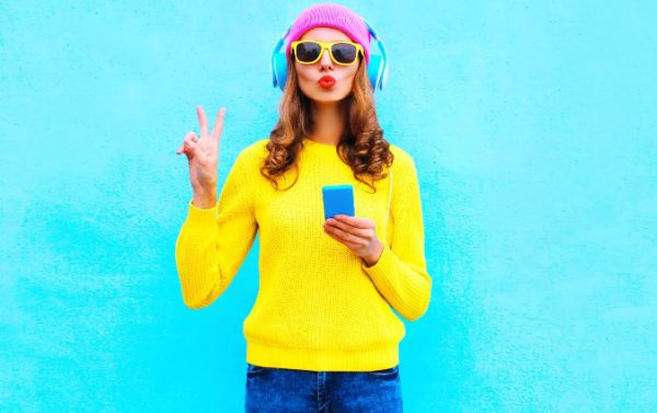 How to Add More Color to Your Wardrobe