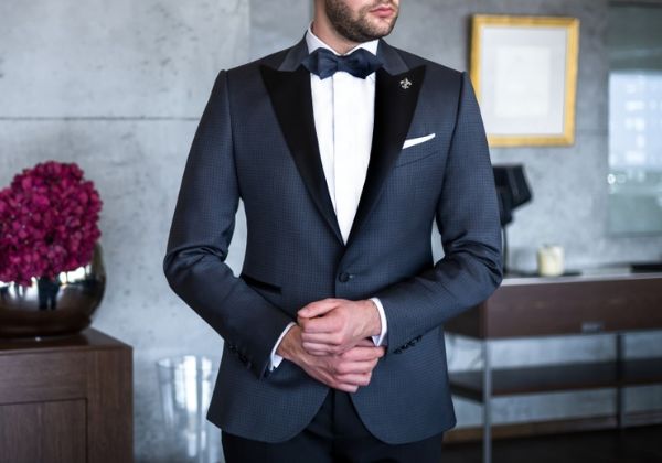 How to Wear a Tuxedo Jacket