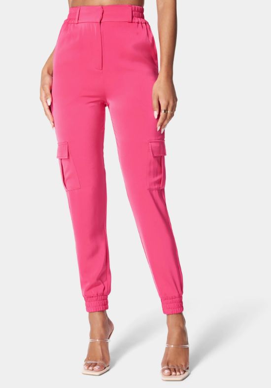 pink-high-waist-cargo-jogger-outfit-women