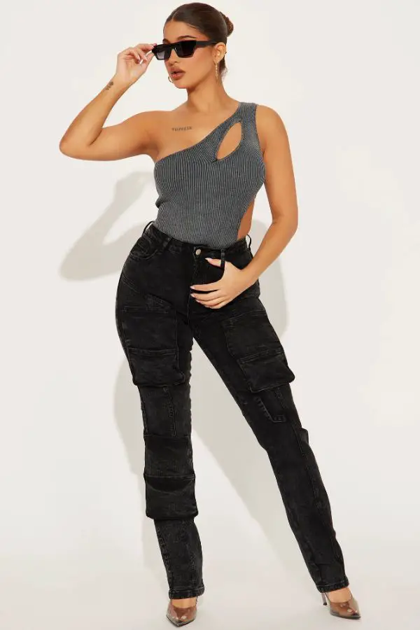 cargo-jeans-outfit-black