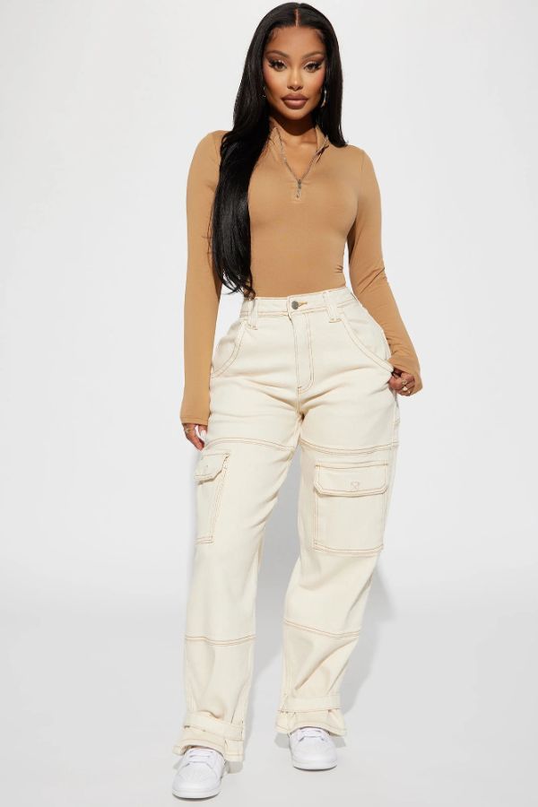 cargo-jeans-outfit-ivory