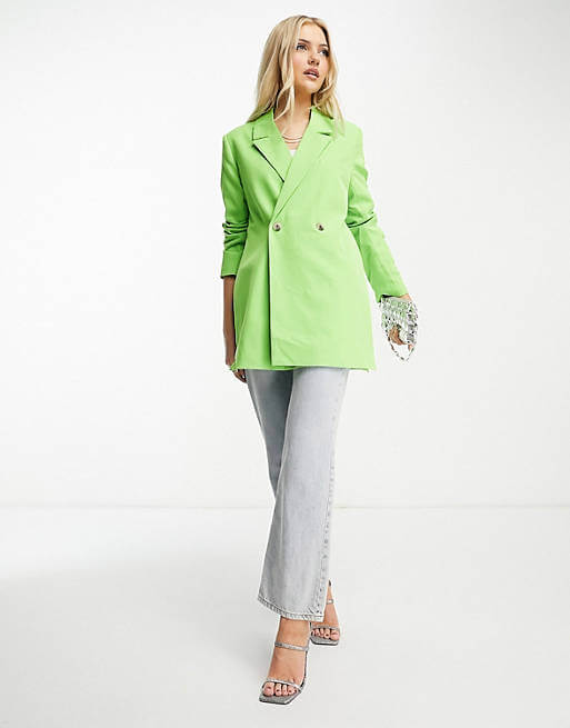 green-blazer-outfit-work