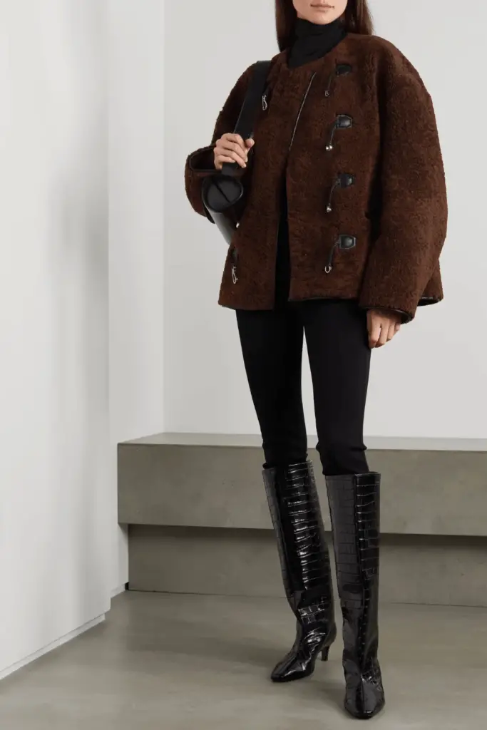 Brown Shearling Jacket Outfit 