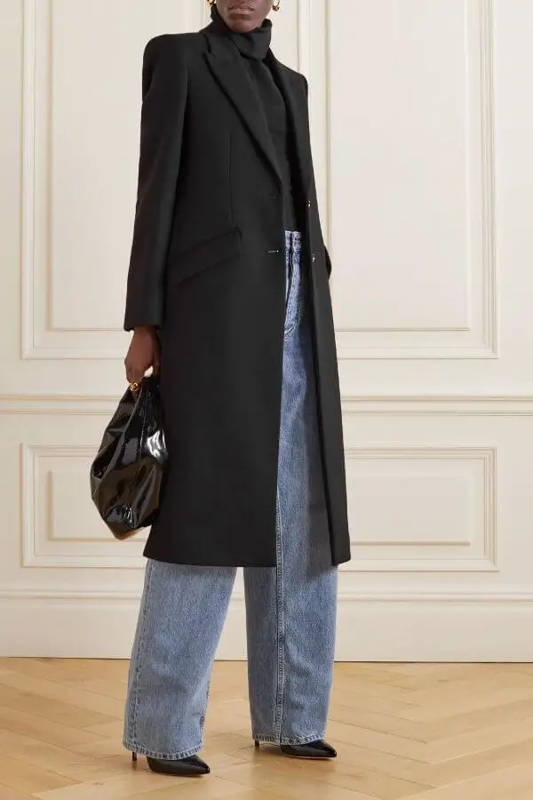 Long Black Coat With Jeans Outfit