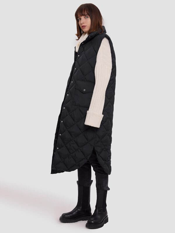 Long Black Sleeveless Puffer Jacket Outfit