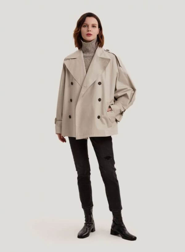 Short Trench Coat Women Outfit