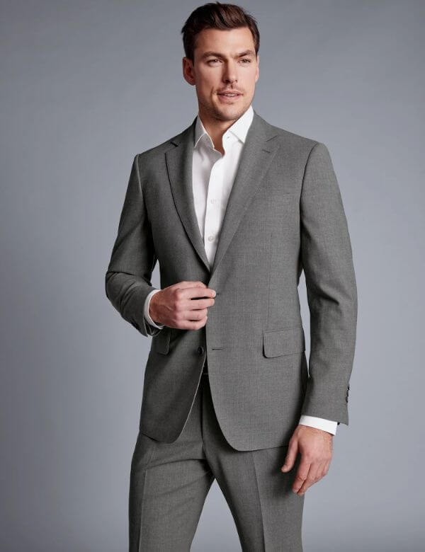how to wear a grey suit men
