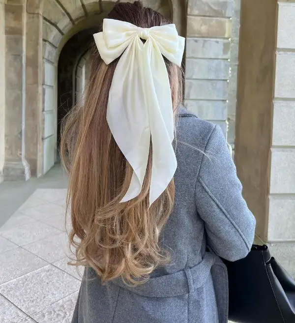 Hairstyle With Bow