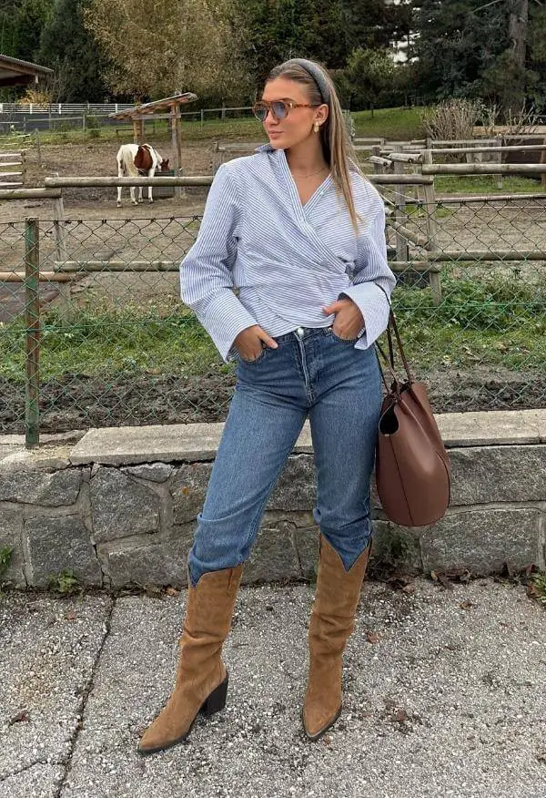 What to Wear With Brown Boots and Jeans