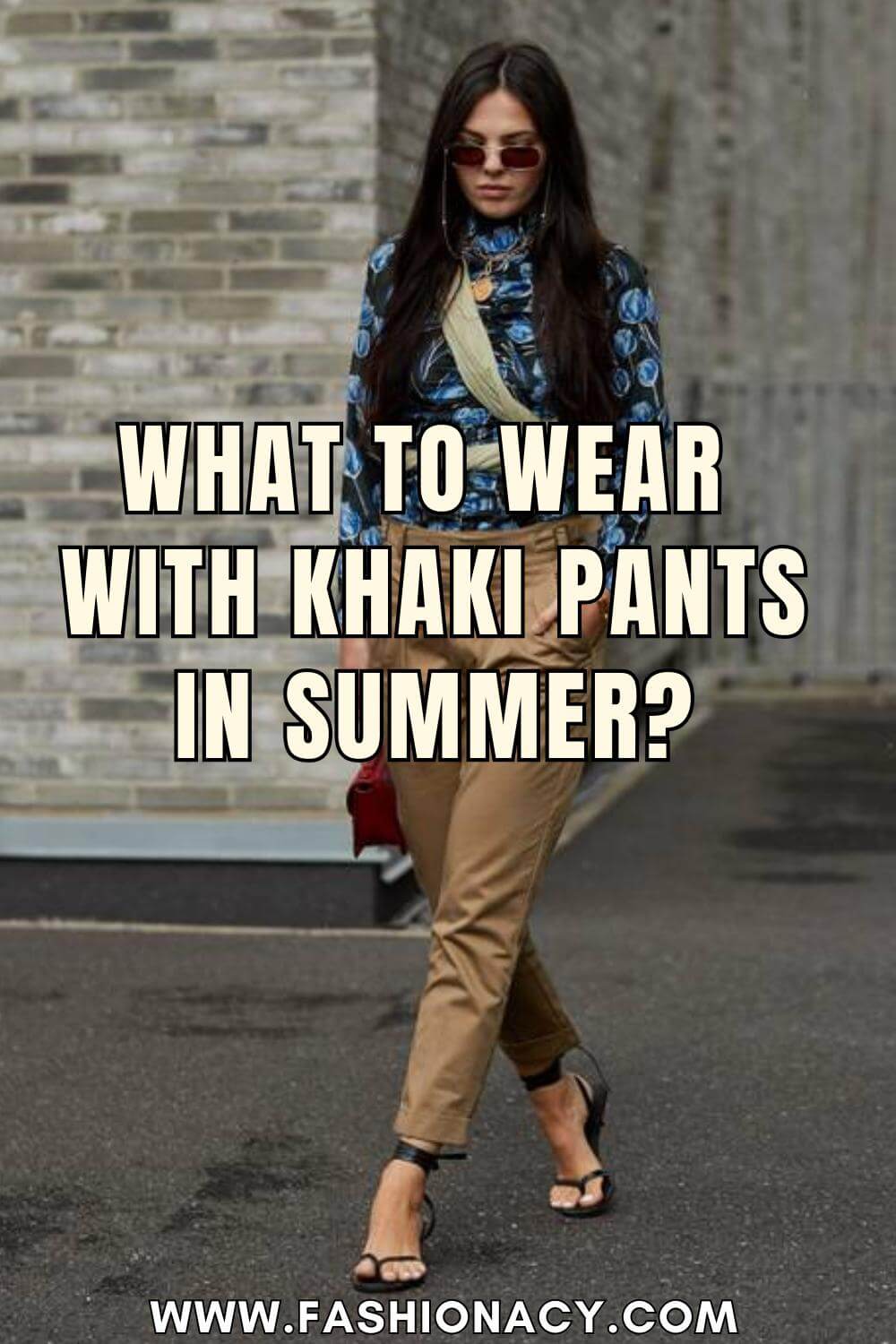 What to Wear With Khaki Pants Women?