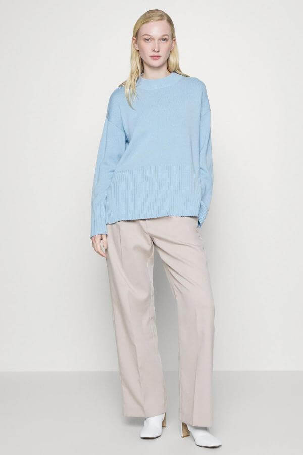 What to Wear With White Boots Work