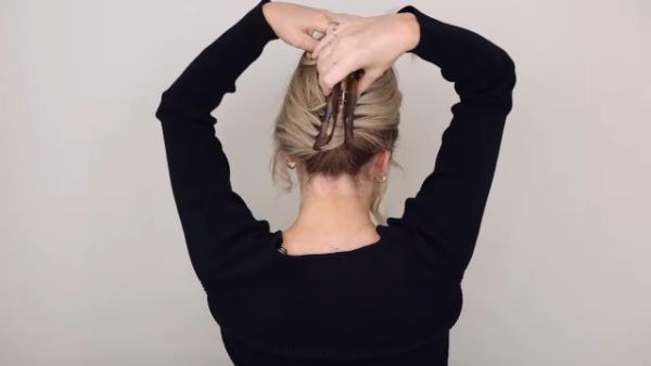 How to Claw Clip Long Hair