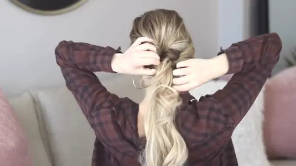 How to Do Easy Ponytail Hairstyles