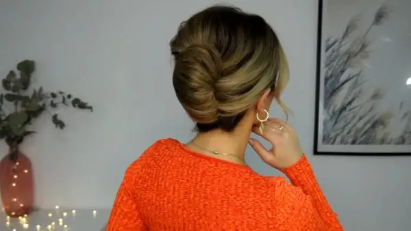 How to Do French Twist Updo