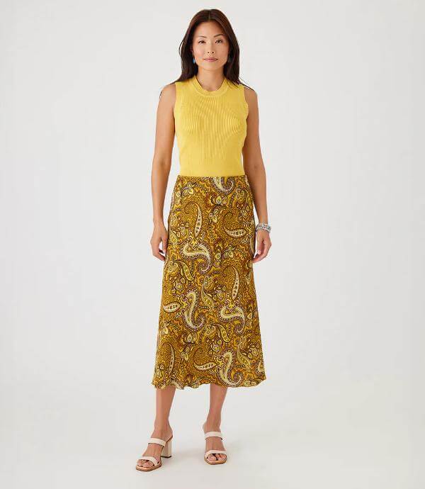 Sleeveless Sweater Tank Outfit