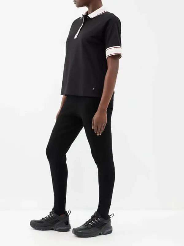 Stirrup Leggings Outfit With Sneakers