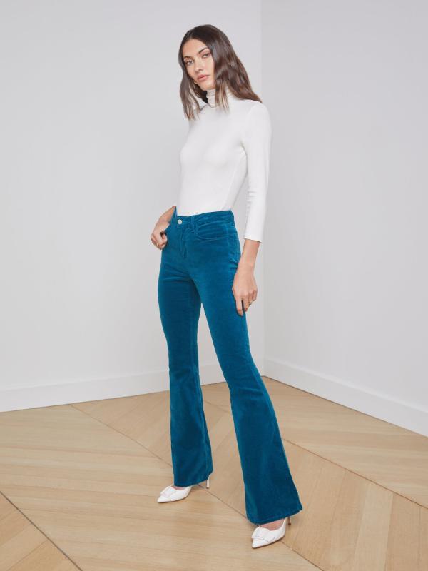 Blue Velvet Jeans Outfit