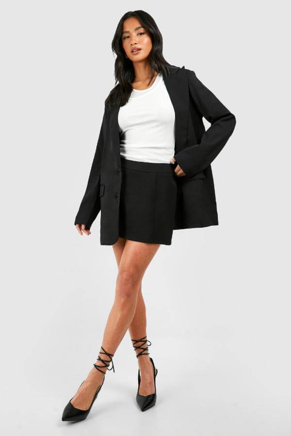 Black Short Skirt Outfit Classy