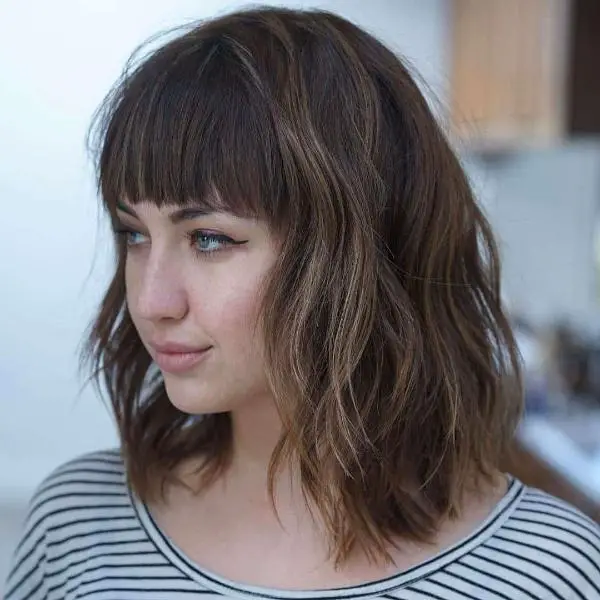 Haircuts for Round Faces With Bangs