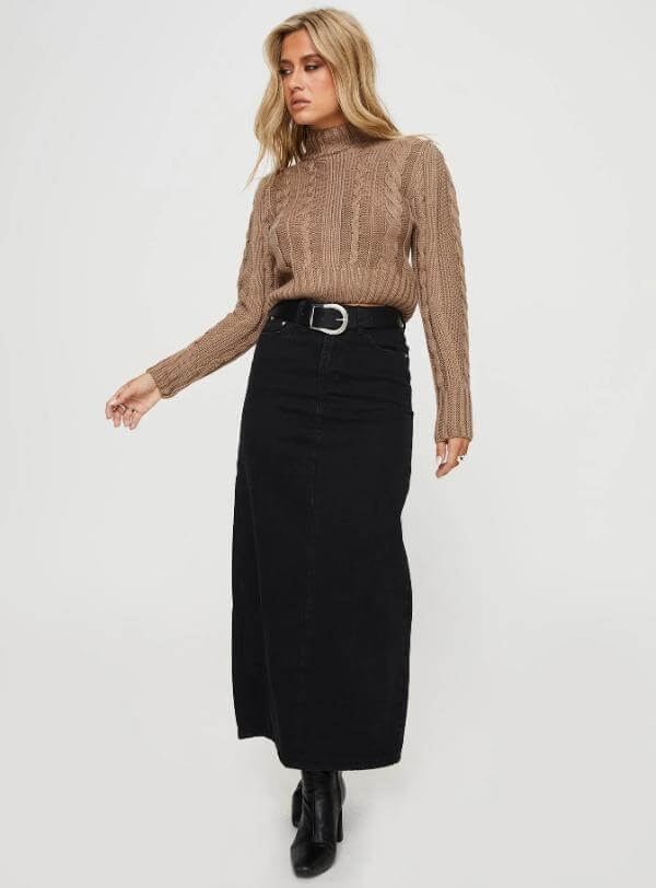 Long Denim Skirt Outfit Winter