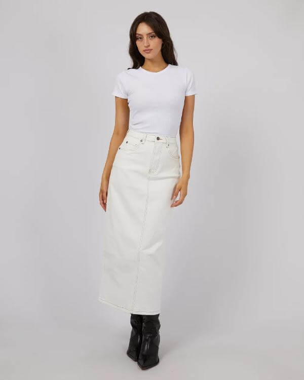 How to Style White Long Skirts