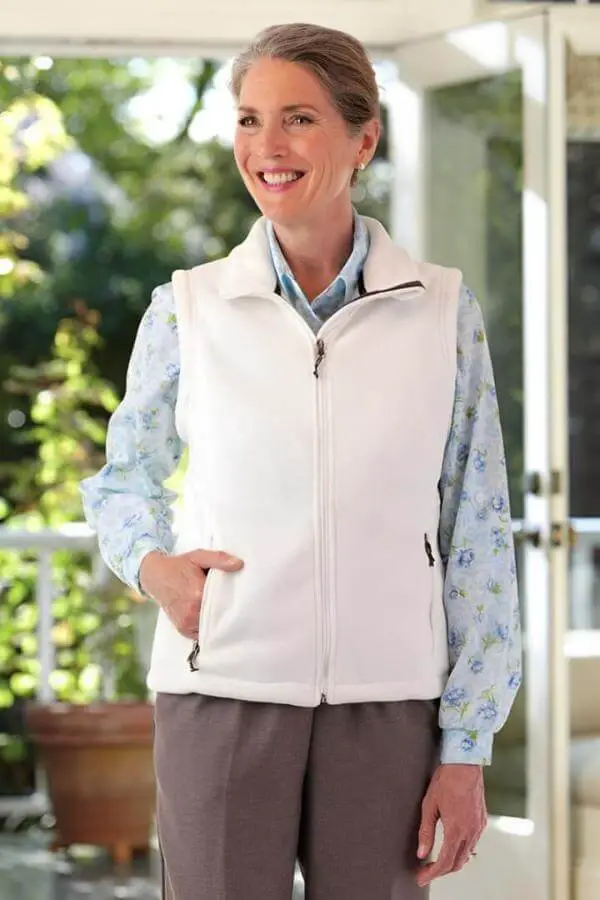 70 Year Old Women Outfits