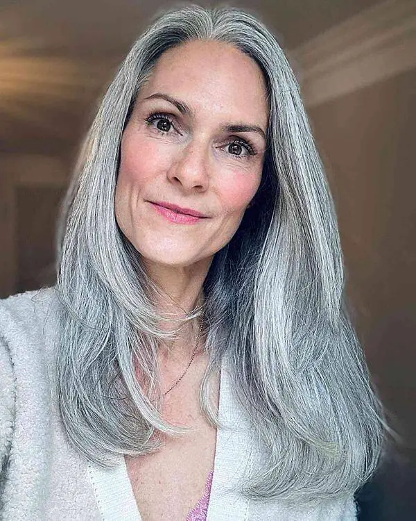 Long Hairstyles For 60 Year Old Women