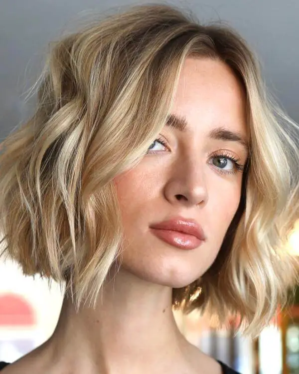 Lowlights Blonde Bob