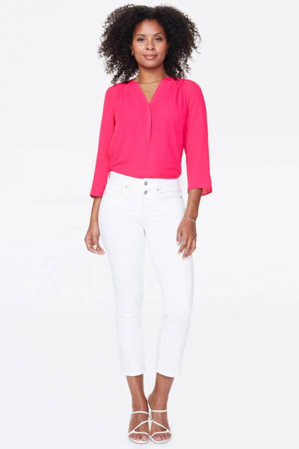 What to Wear With White Jeans