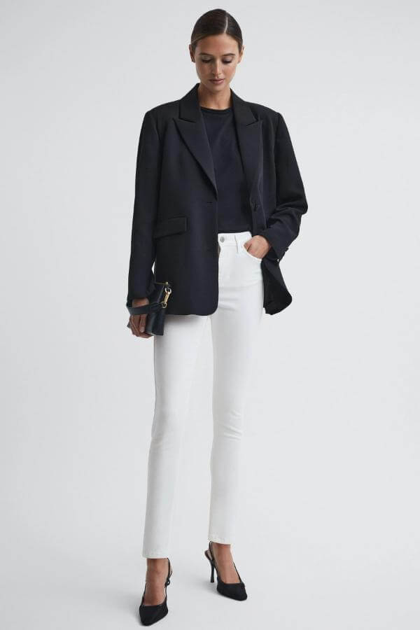 White Jeans Autumn Outfit