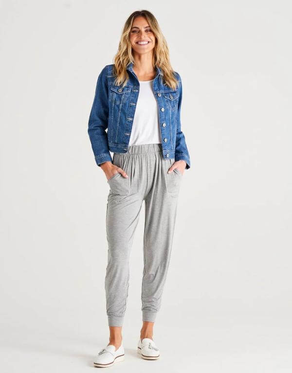 Jogger Pants Outfit For Work