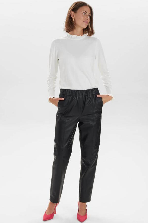 Leather Pants Outfit