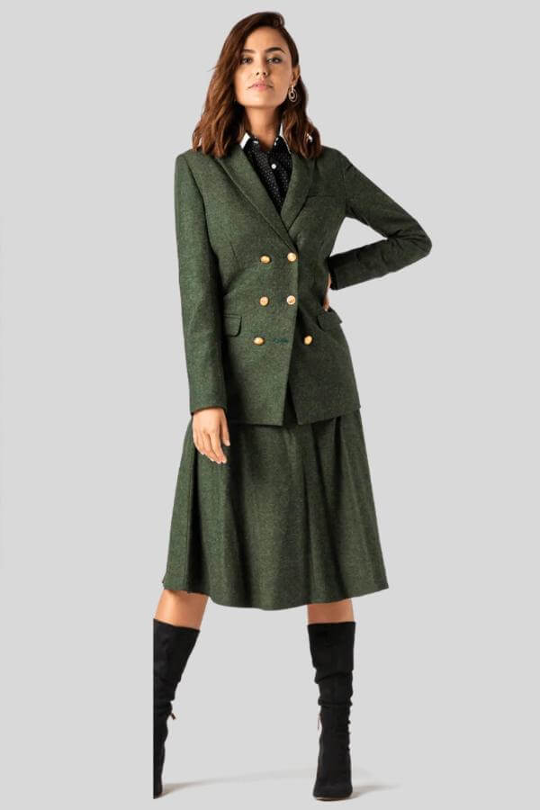 What to Wear to The Office in Winter