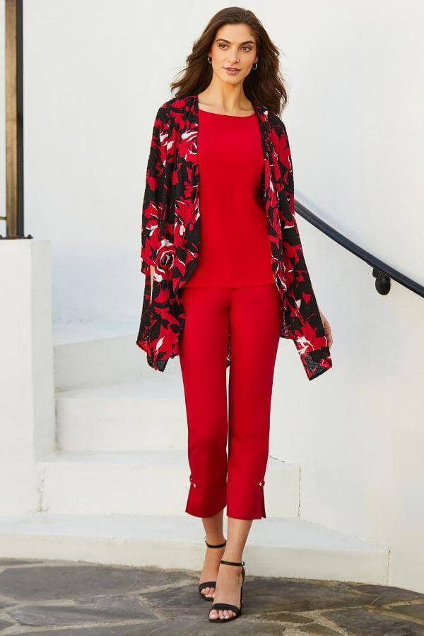What to Wear With Red Pants Casual?