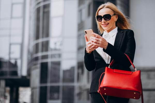 Rich Mom Outfits