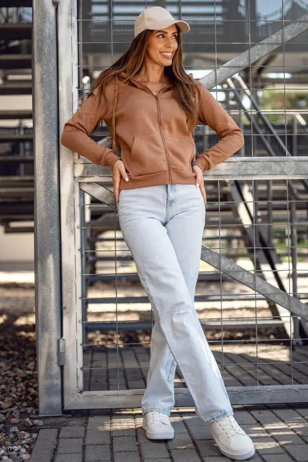 Brown Hoodie Outfit Streetwear