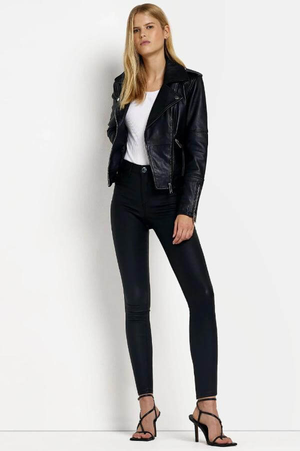 Black Jeans Outfit Fall