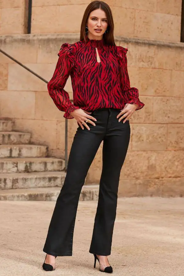 Black Jeans Outfit Women