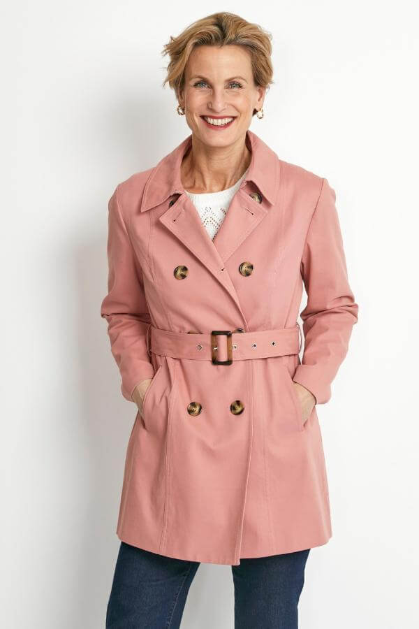 Short Trench Coat Outfit Winter