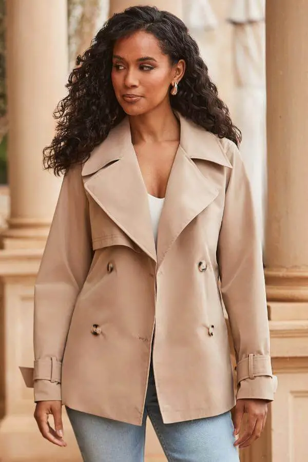 Short Trench Coat Outfit Women