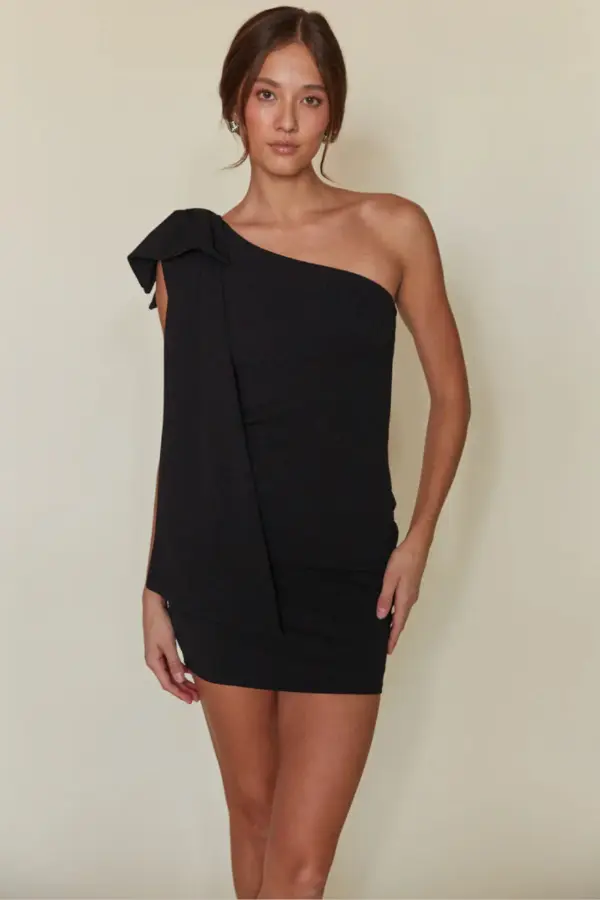 51 College Graduation Dress Ideas: Stylish Looks for Your Big Day