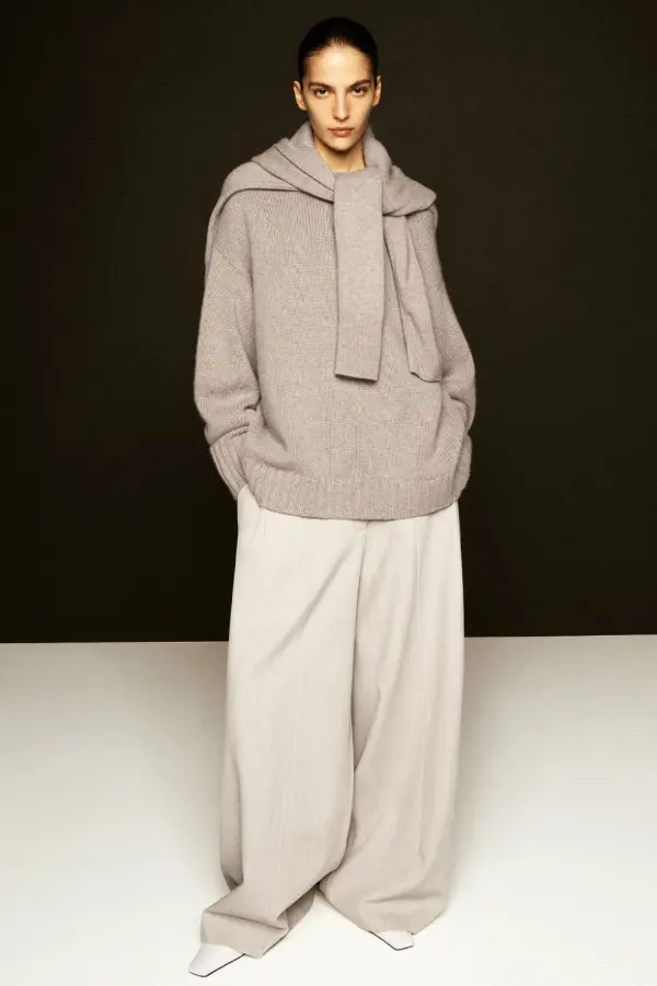 Cashmere Sweater Outfit Women