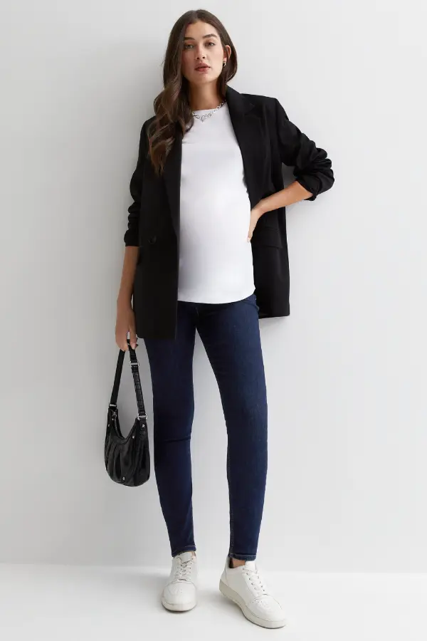 Elegant Pregnancy Outfits