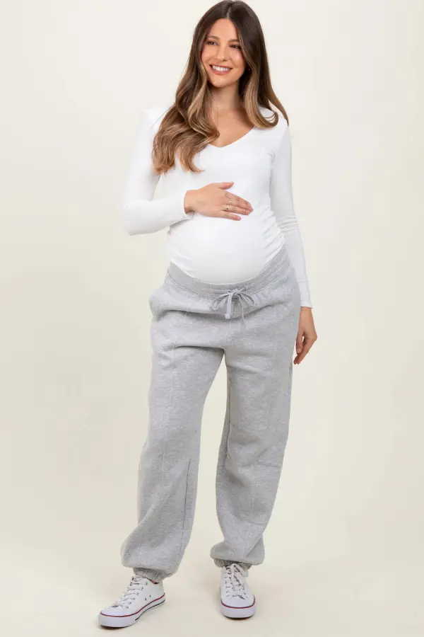 Outfits For Pregnant Women