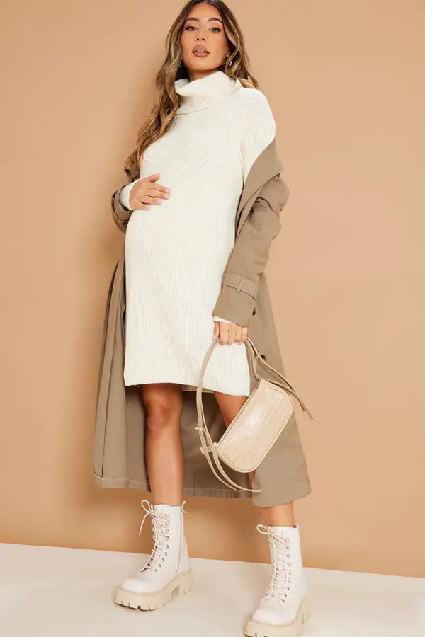 Maternity Outfits Winter