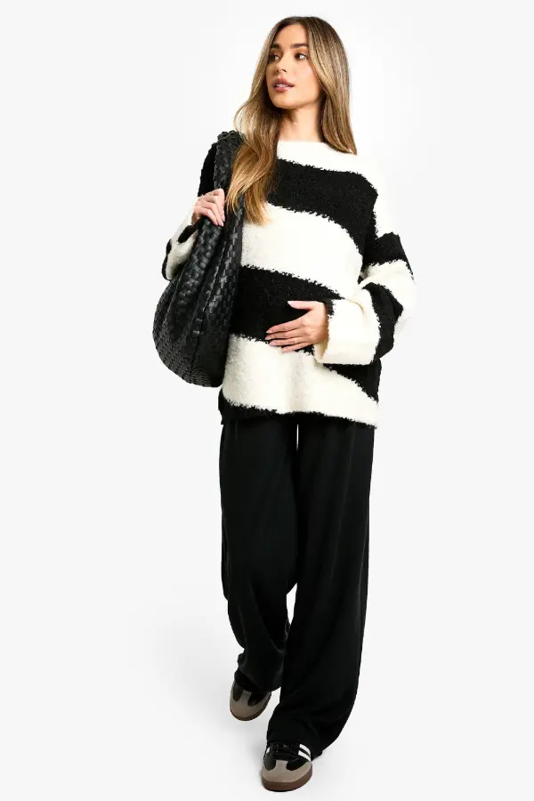 Traditional Maternity Outfits