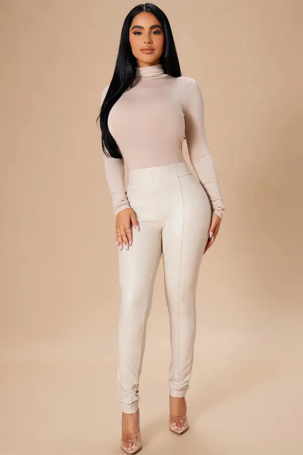 Classy Club Outfits For Women